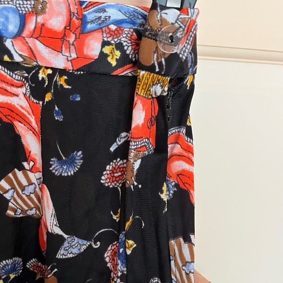 Handsewn vintage skirt - Picture 2 of 3